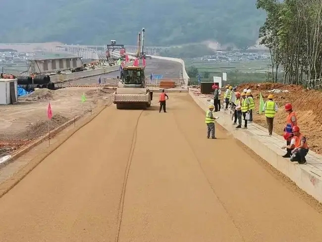 浑江路基工程